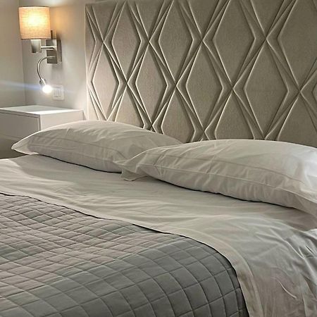 Albergo Cerchi Тортона Екстериор снимка