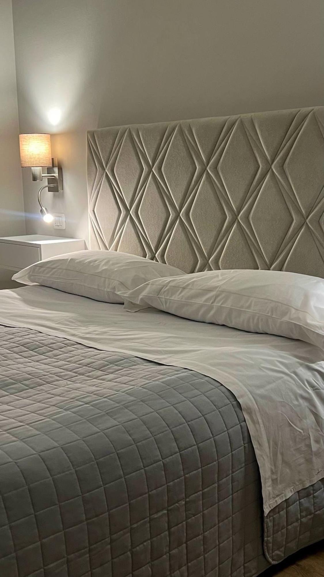 Albergo Cerchi Тортона Екстериор снимка