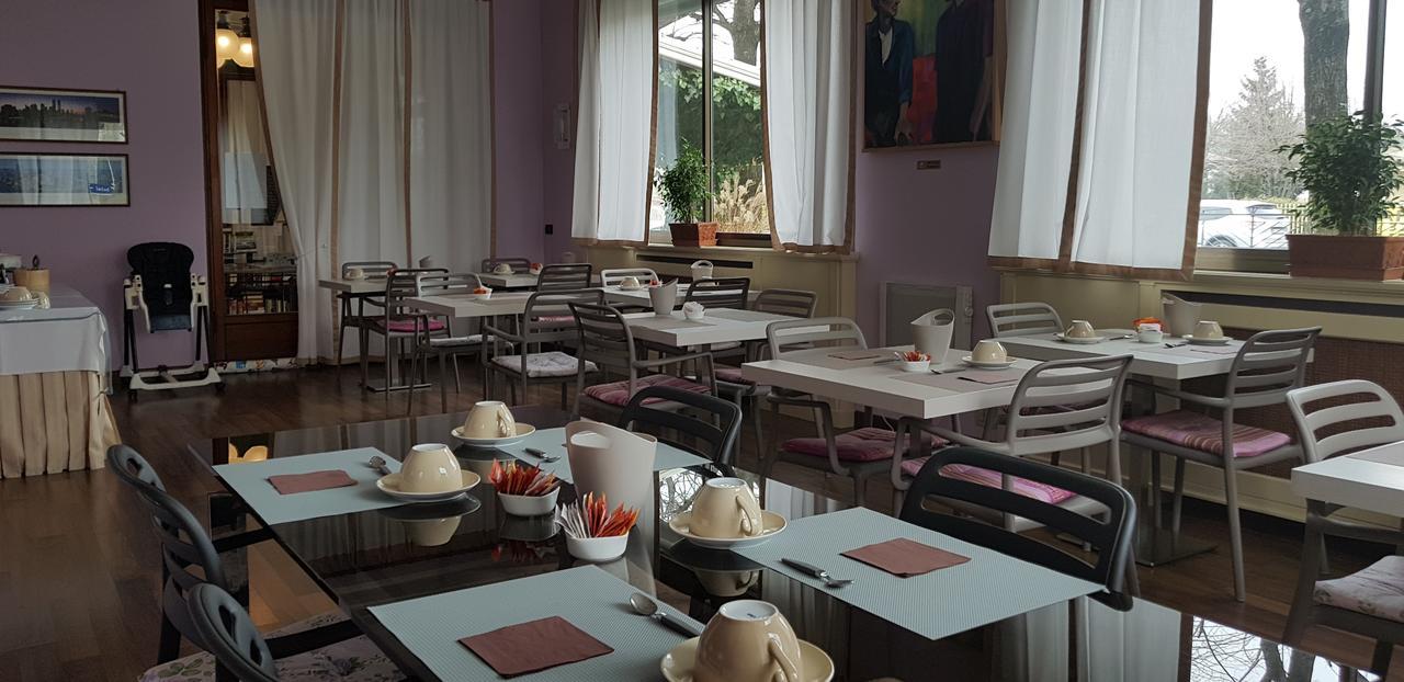 Albergo Cerchi Тортона Екстериор снимка